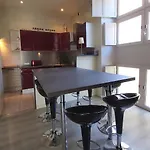 Duplex Quartier Cathedrale Parking Prive